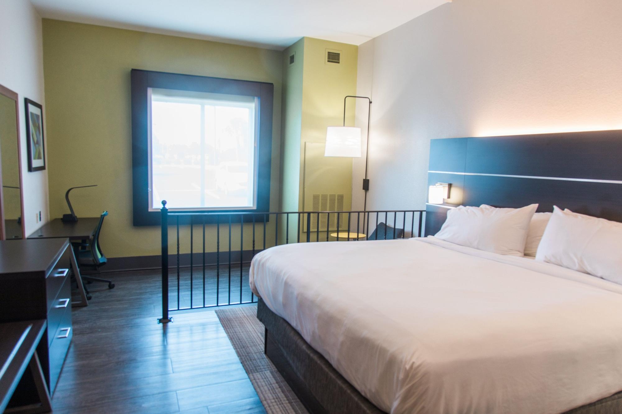 Holiday Inn Express Hotel & Suites Columbia-Fort Jackson By Ihg Eksteriør bilde