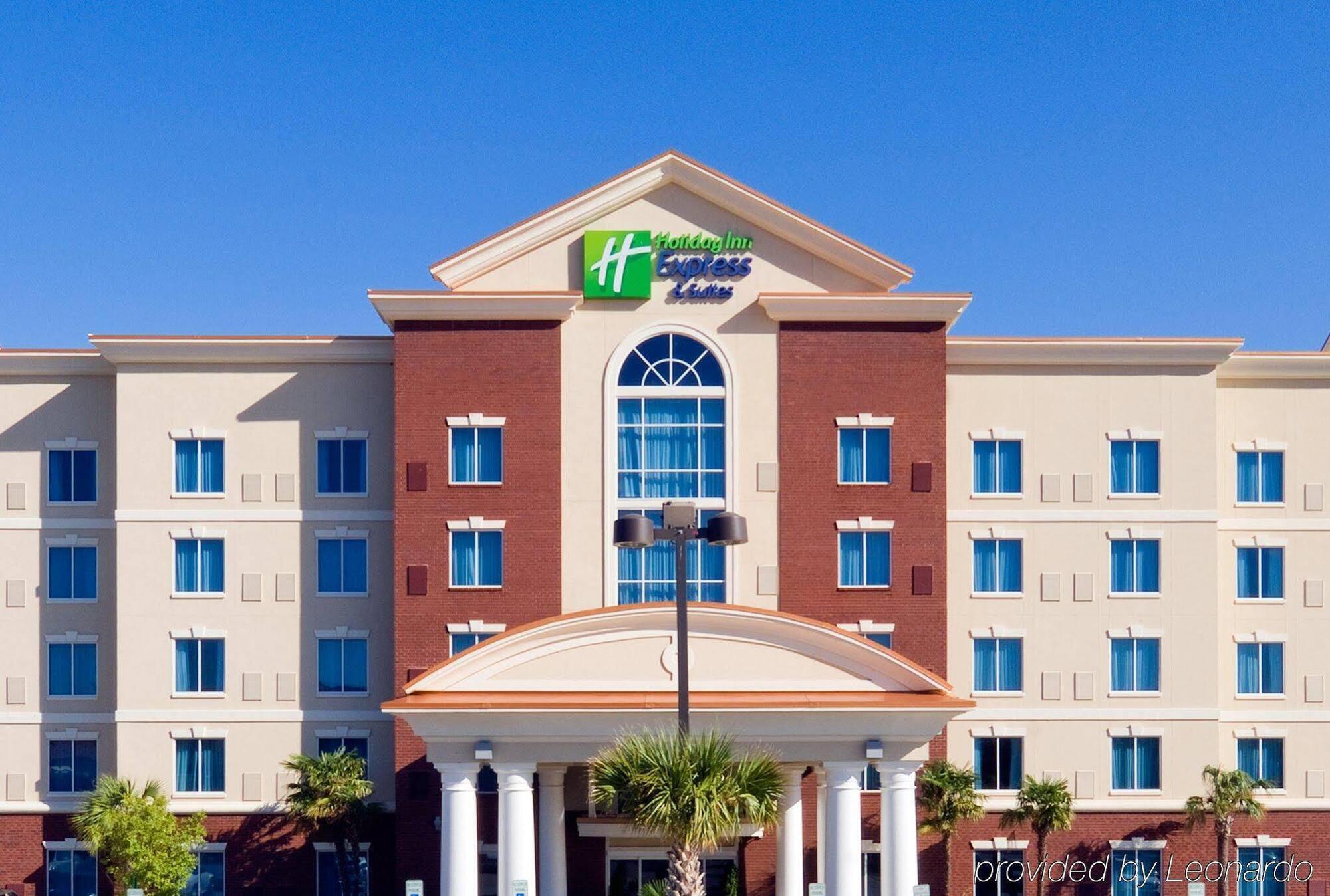 Holiday Inn Express Hotel & Suites Columbia-Fort Jackson By Ihg Eksteriør bilde