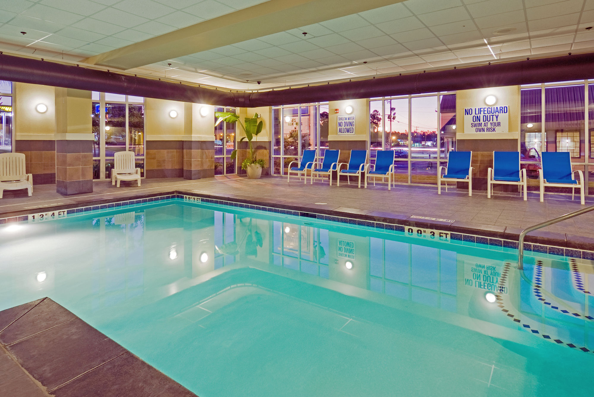 Holiday Inn Express Hotel & Suites Columbia-Fort Jackson By Ihg Eksteriør bilde