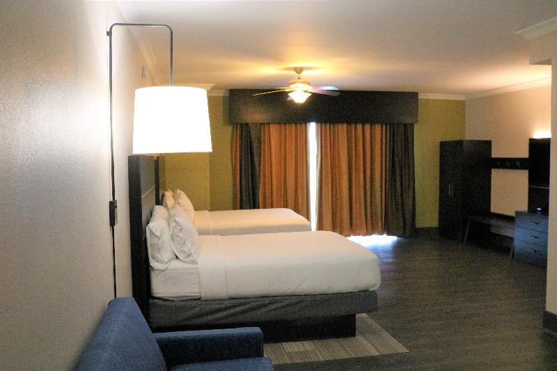 Holiday Inn Express Hotel & Suites Columbia-Fort Jackson By Ihg Eksteriør bilde
