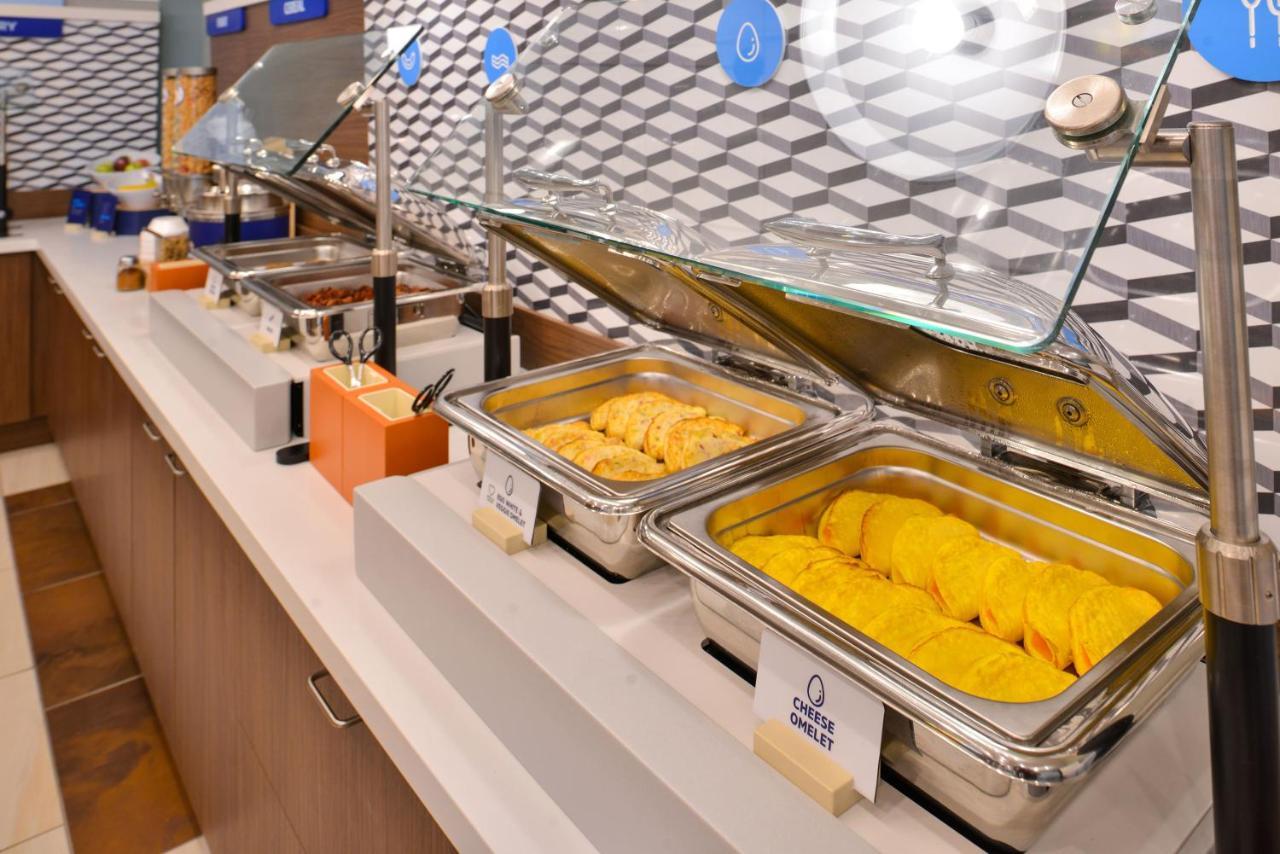 Holiday Inn Express Hotel & Suites Columbia-Fort Jackson By Ihg Eksteriør bilde